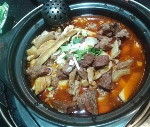 刘一锅筋头巴脑一锅香