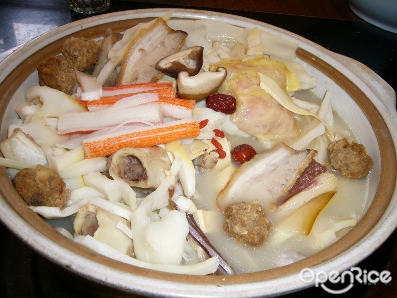三人行骨头王火锅