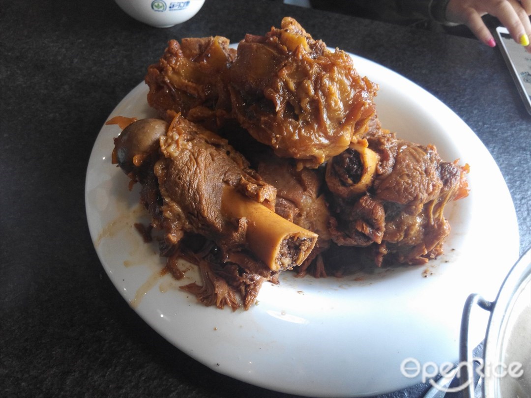 人民公社大食堂