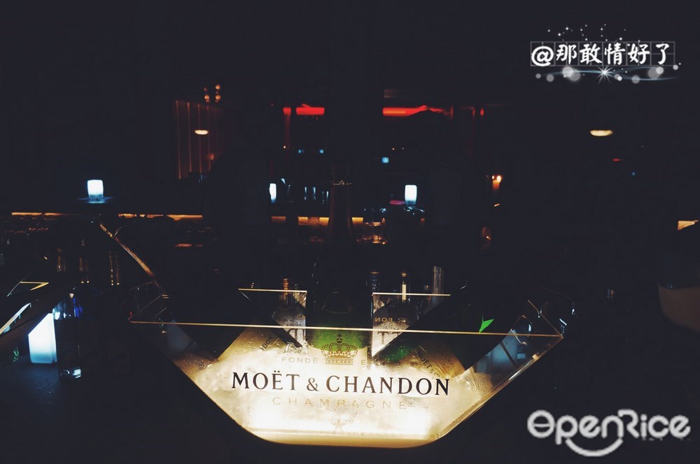 新世界酒店印酒吧