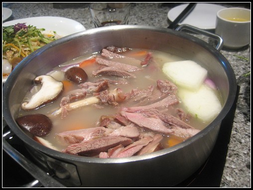 羊味十足的手把肉锅