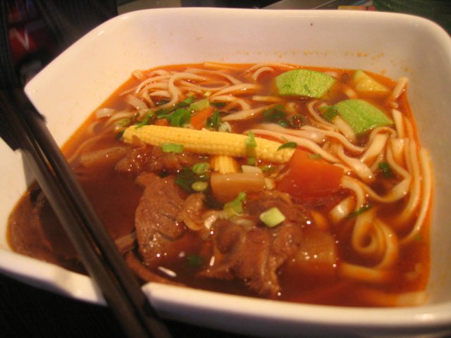 酱烧猪软骨日式拉面