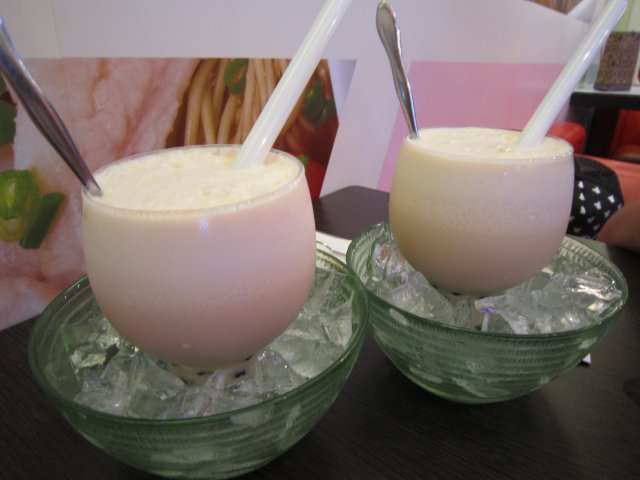冰镇珍珠奶茶