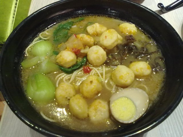 酸辣鱼丸面