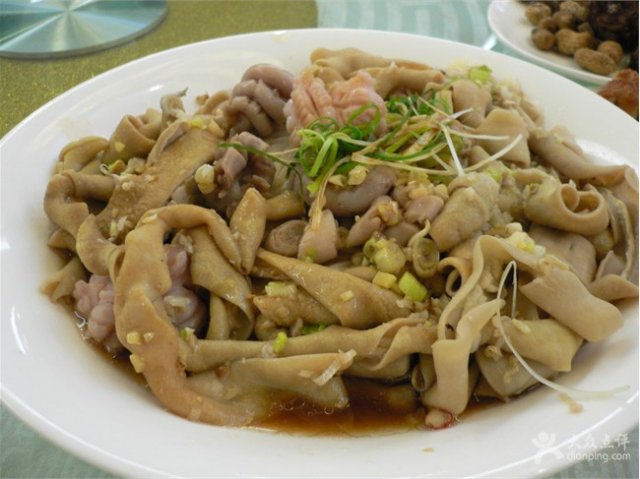 葱油淋鸳鸯肠