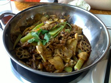 干锅牛蛙
