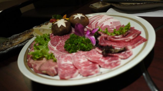 烤肉拼盘