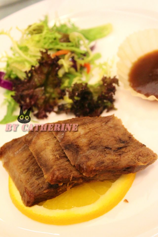 安格斯牛肉配时蔬