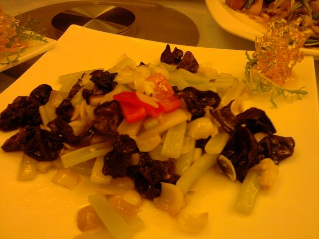 木耳西芹炒百合