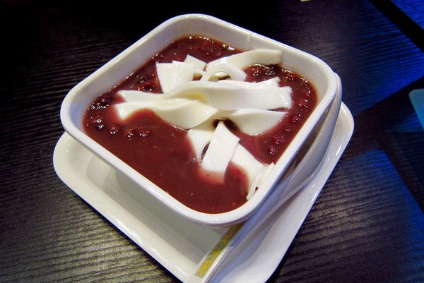 河粉红豆沙