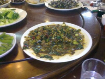 咸菜炒蚬肉