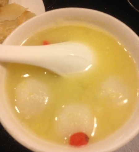 玉米汤圆