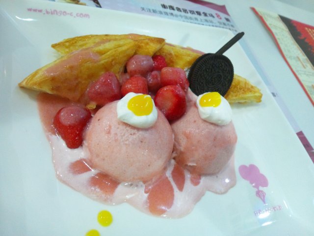 草莓松饼