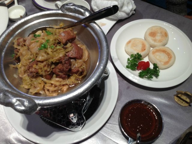 排骨烩酸菜&玛瑙奶酪石
