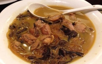 炖蘑菇