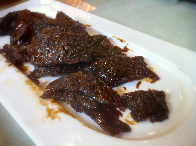 **酥鲫鱼