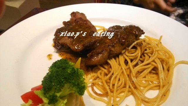 黑椒菲力牛排