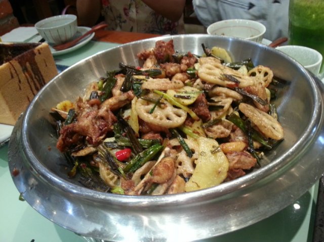 干锅牛蛙