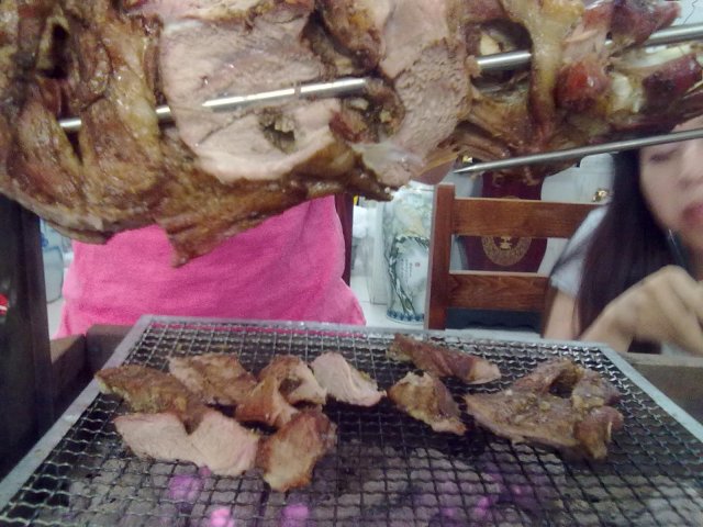 烤羊腿