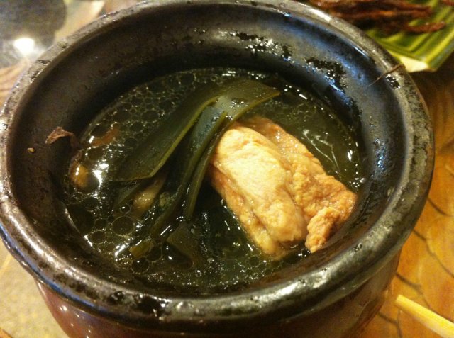 墨鱼海带排骨汤