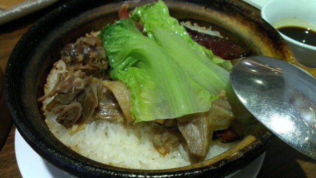 腊味煲仔饭