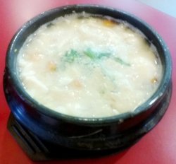 海鲜豆腐汤