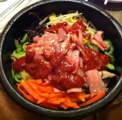 培根石锅拌饭