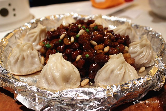 铁板小笼牛肉粒
