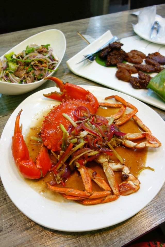 罗望子炒蟹