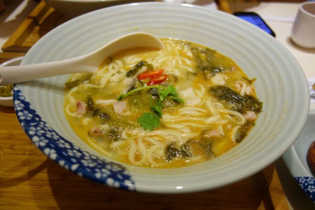 老坛酸菜鱼面