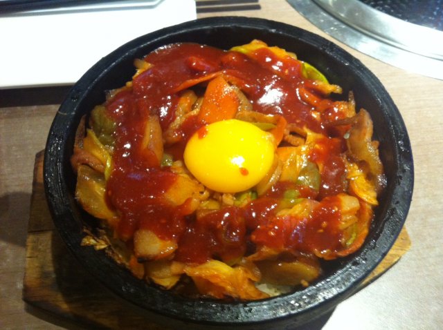 五花肉拌饭