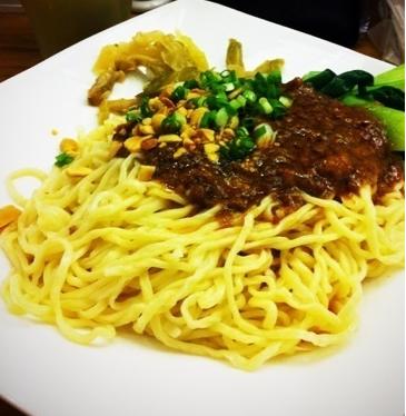 肉酱面