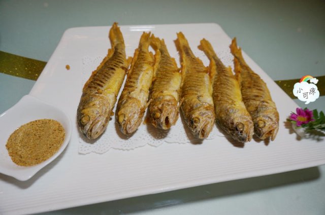 酥炸小黄鱼