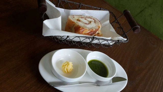 餐前面包