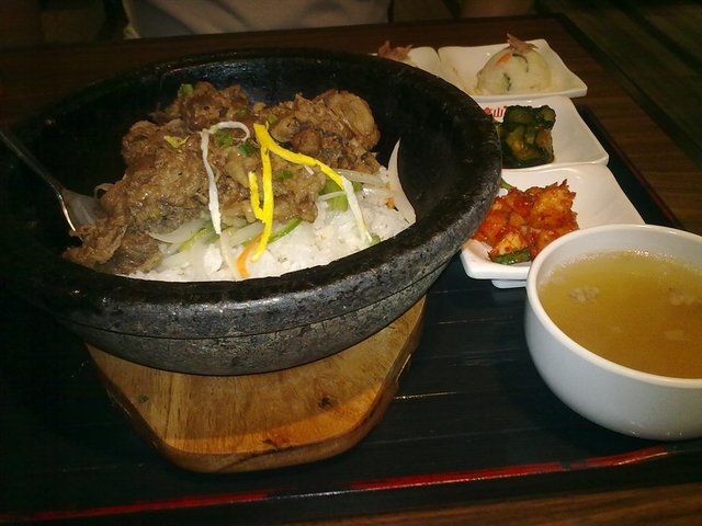 五花肉石锅拌饭