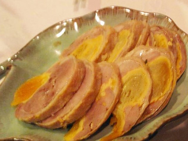 咸蛋黄鸭卷