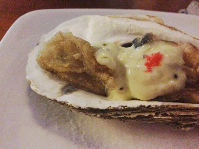 脆皮生蚝配奇异果芥末酱