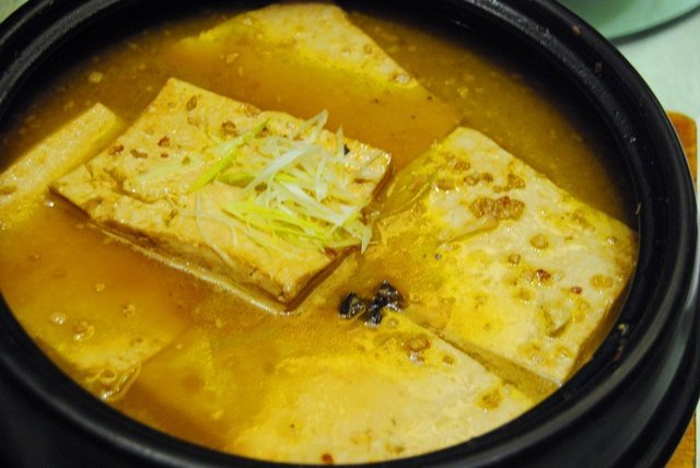 齐韵千滚豆腐