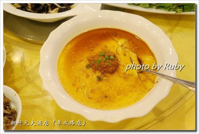 鹅肝酱蒸水波蛋