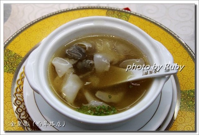 鸭舌乌鱼蛋汤