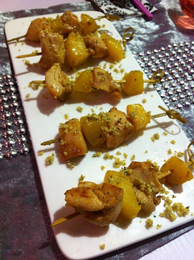 招牌黄桃鸡肉串