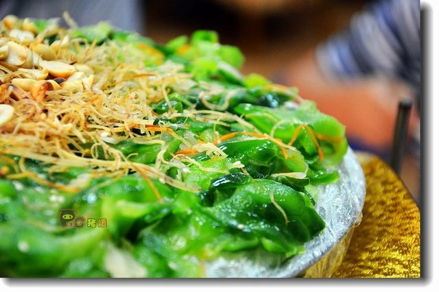 苦瓜刺身,花生、芋丝、荞头搅拌