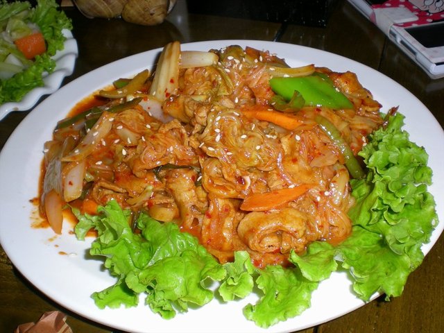 泡菜炒五花肉