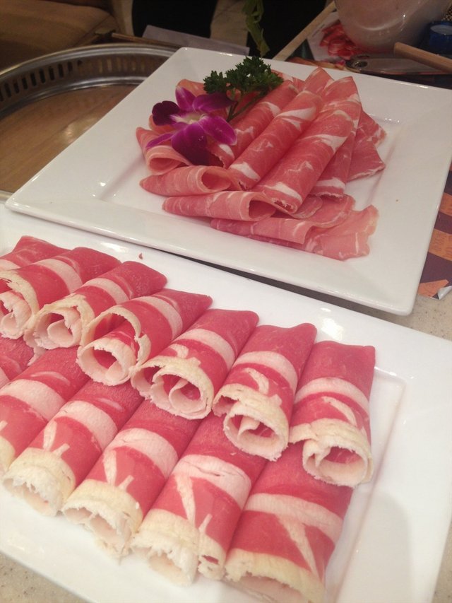 招牌羊肉和肥牛