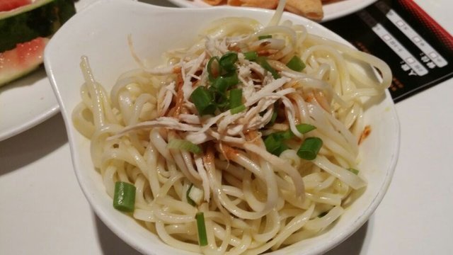 鸡丝凉面