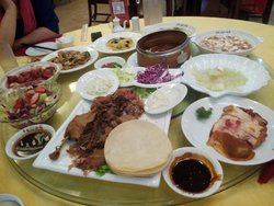 吃的饱饱的还剩了这么多