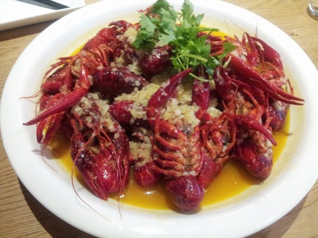 蒜泥龙虾中份