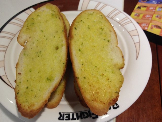 餐前面包
