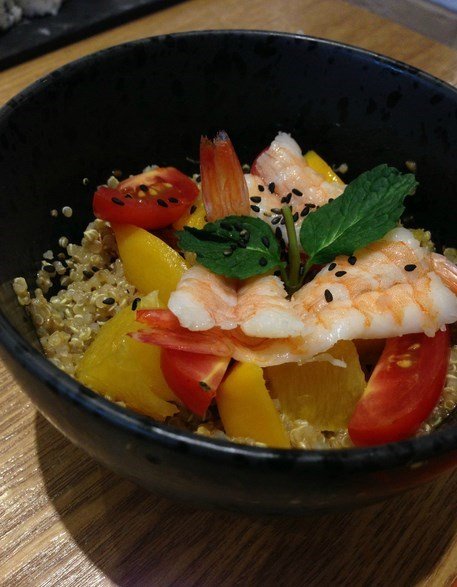 海虾芒果藜麦沙律