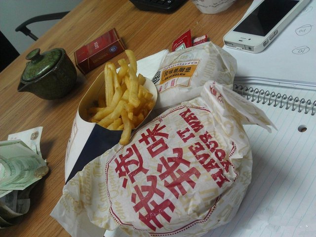 牛肉皇堡
